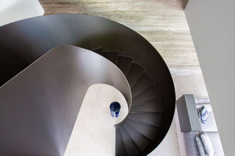 Wendeltreppe aus Stahl von oben